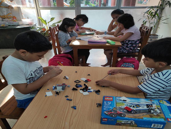 American Montessori Public School