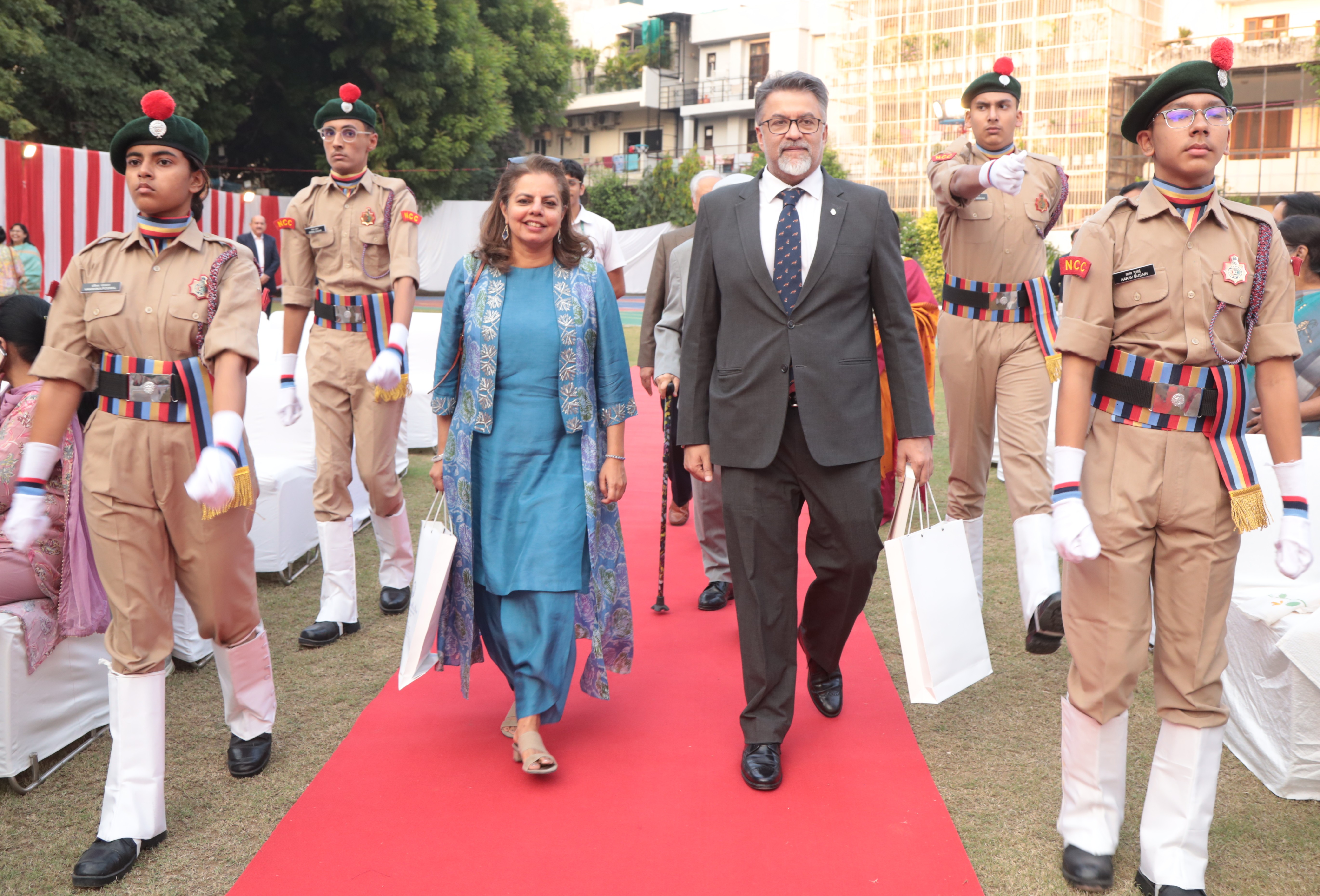 American Montessori Public School