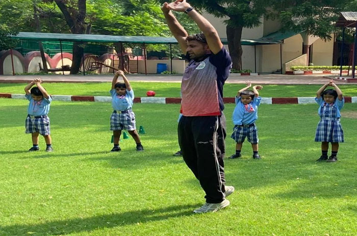 American Montessori Public School