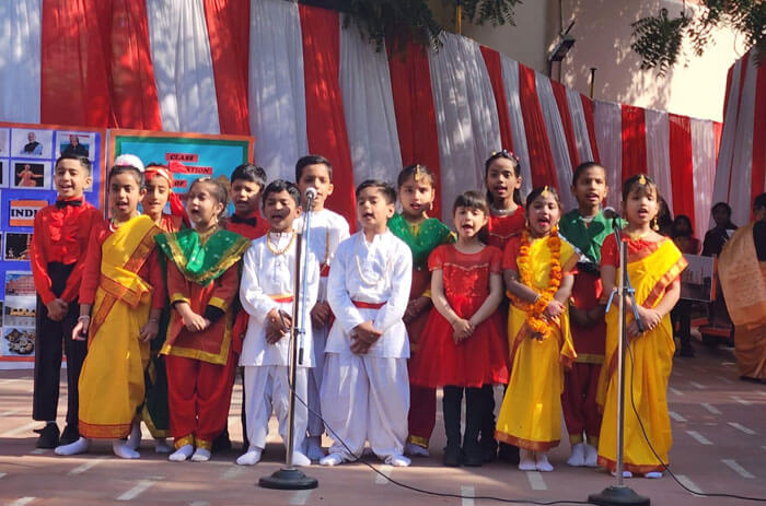 American Montessori Public School